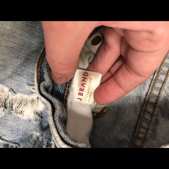 J Brand Cut Off Short - Picture 2 of 4